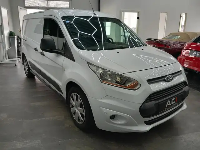 Ford Transit Connect view 13