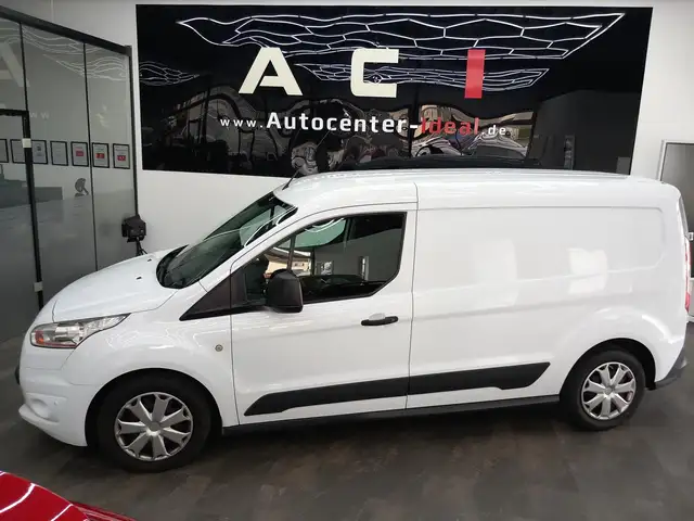 Ford Transit Connect view 4