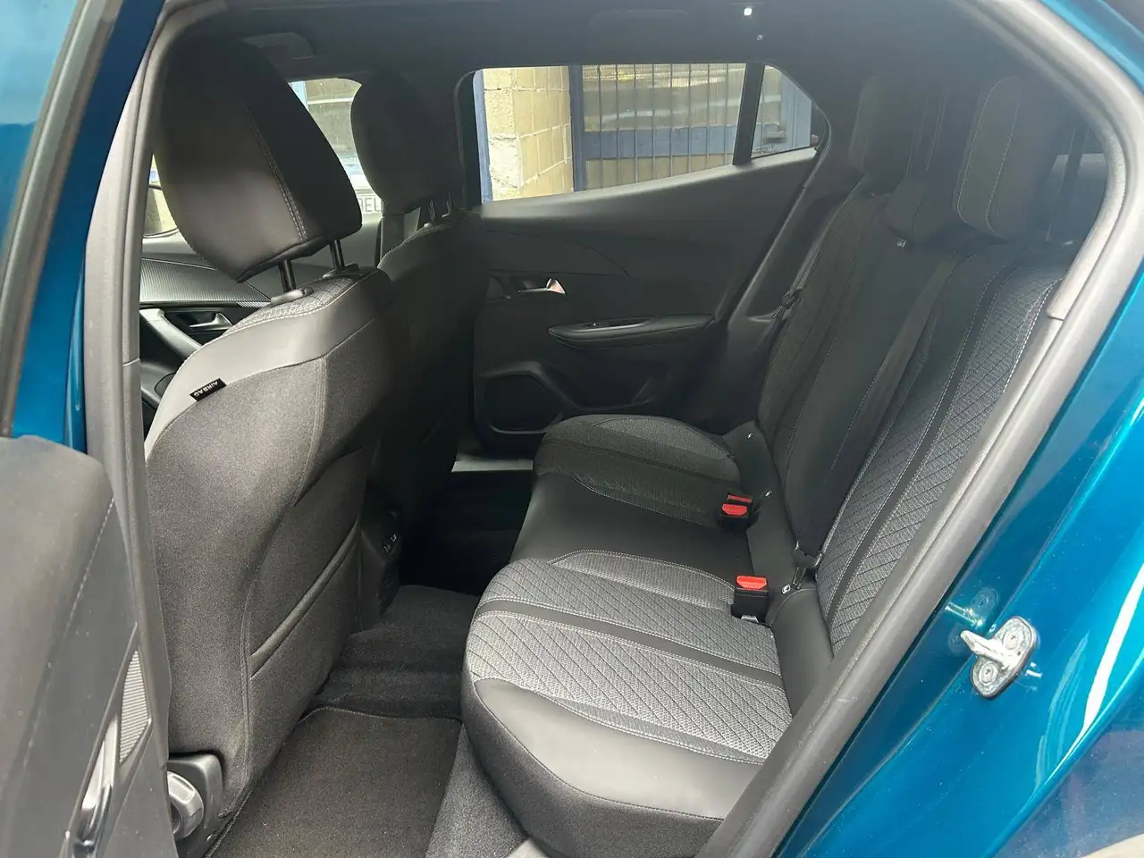 Peugeot 2008 II 1.2 puretech Allure 100cv 6m, миниатюра 11