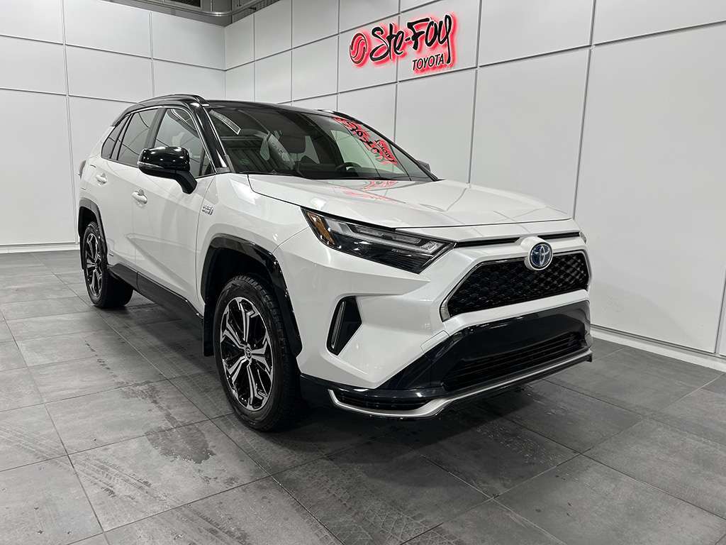 2023 Toyota RAV4 XSE AWD - TOIT OUVRANT - VOLANT CHAUFFANT - MAGS