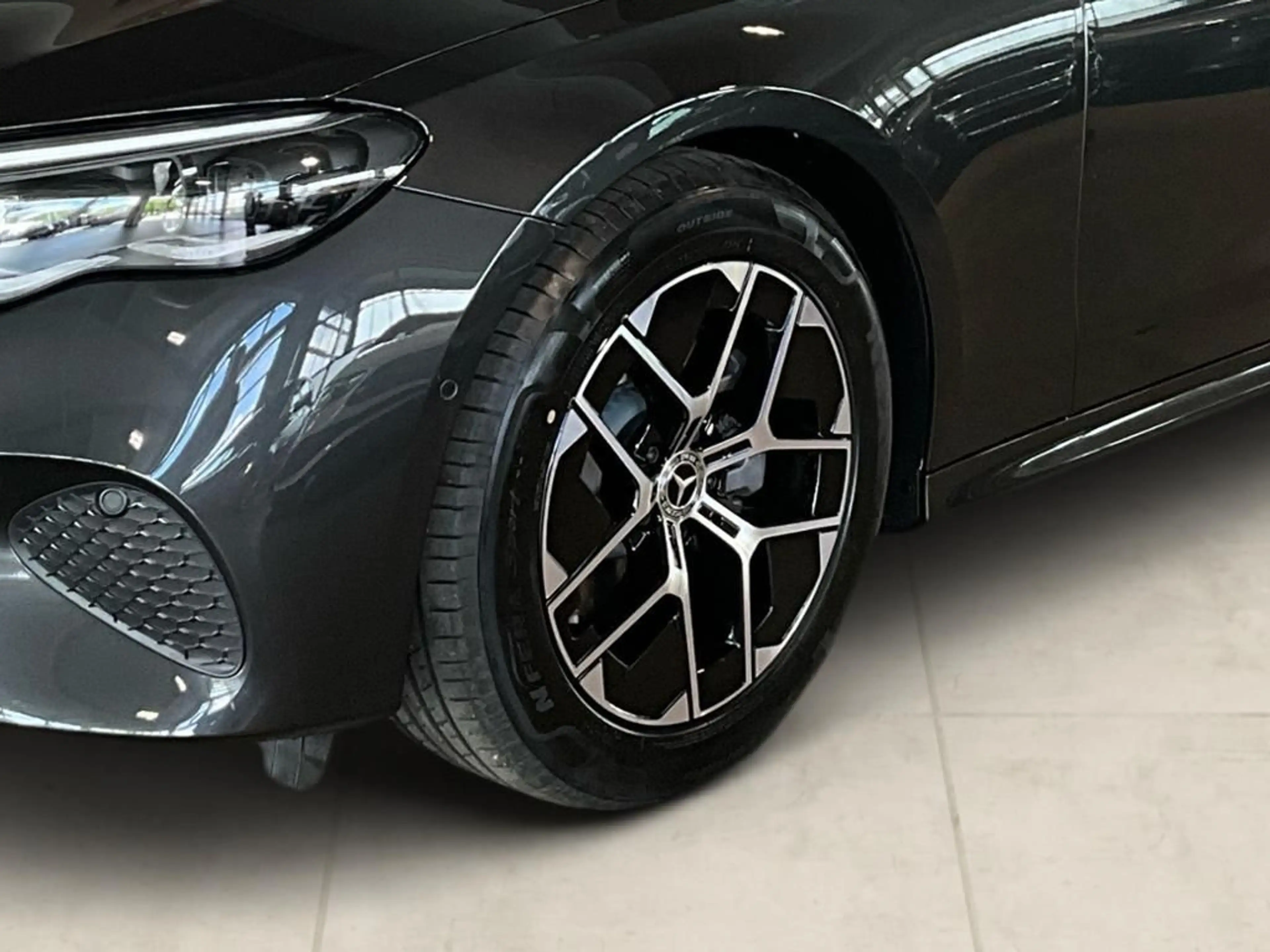 Mercedes-Benz E 200 d T Edition AVANTGARDE 360 ACC AHK AUT LED — photo 5