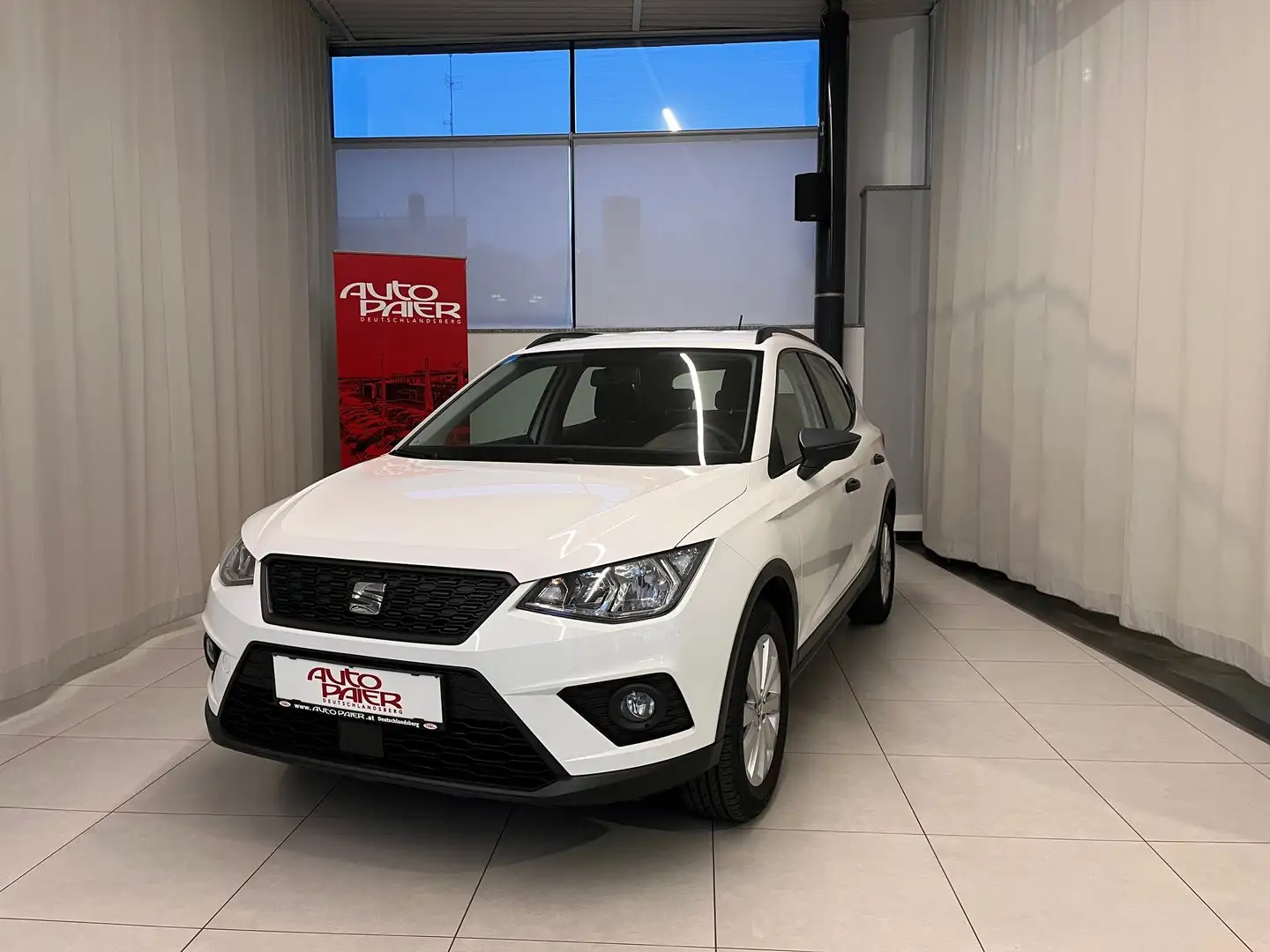 SEAT Arona Reference EcoTSI Weiß - 1