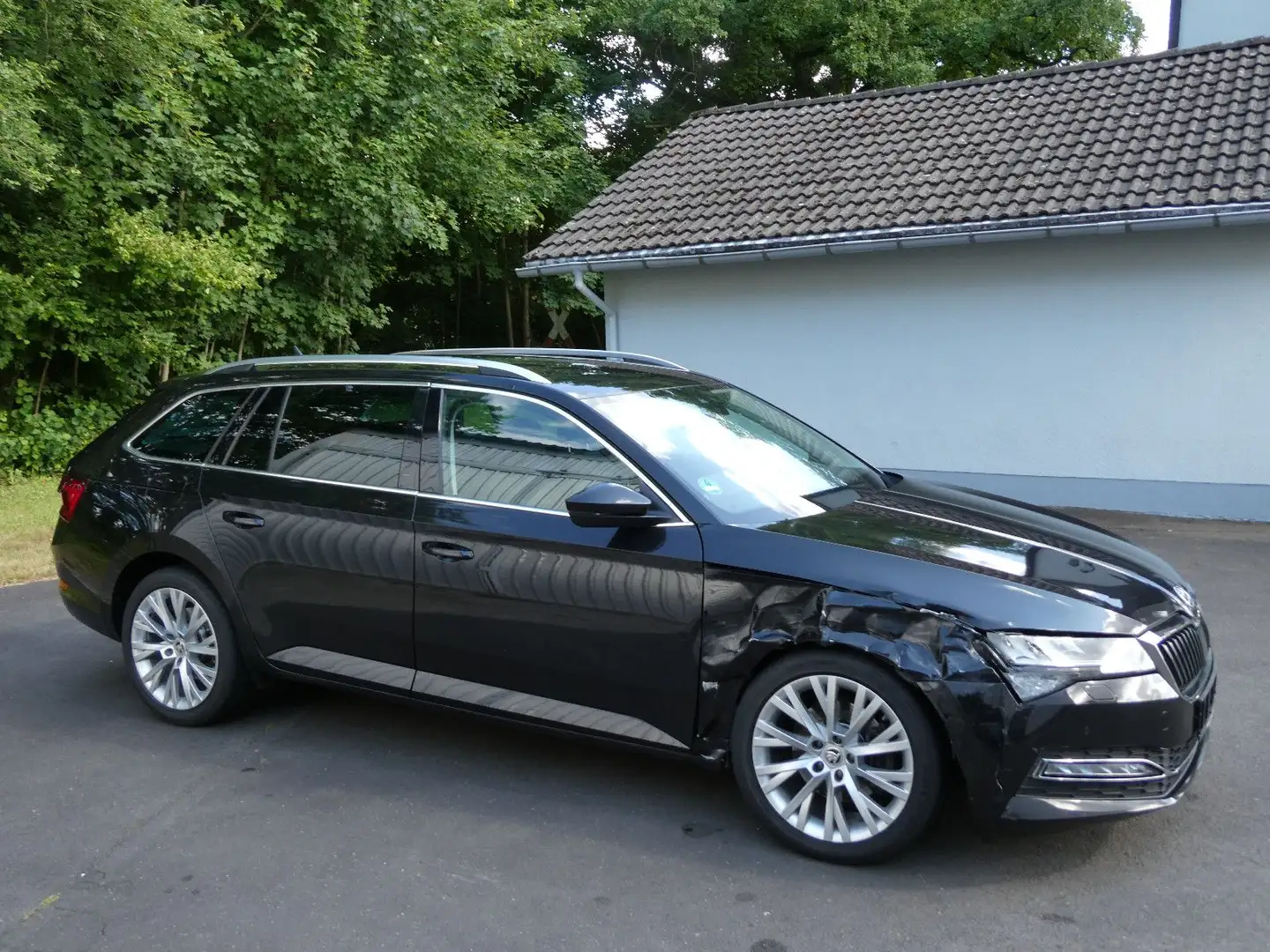 Skoda Superb 2.0 TDI DSG Navi/Virtual/Kamera/Webasto Nero - 1