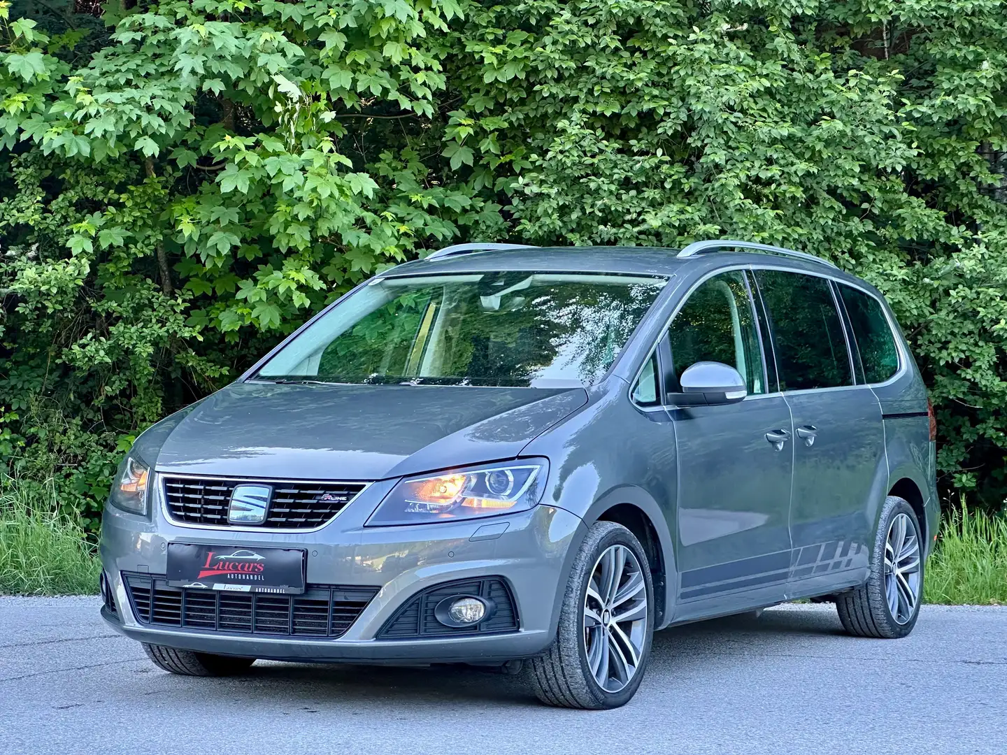 SEAT Alhambra 2.0 TDI FR-Line Aut 7SITZE*ALLRAD*SPORT*1Besitz Gris - 1