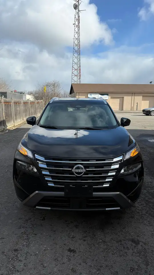 Nissan Rogue снимка Nissan Rogue