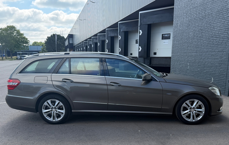 Mercedes-Benz E 350 Estate CGI Avantgarde 1EEIG/DEALERONDERHOUD/PANO/M — photo 8