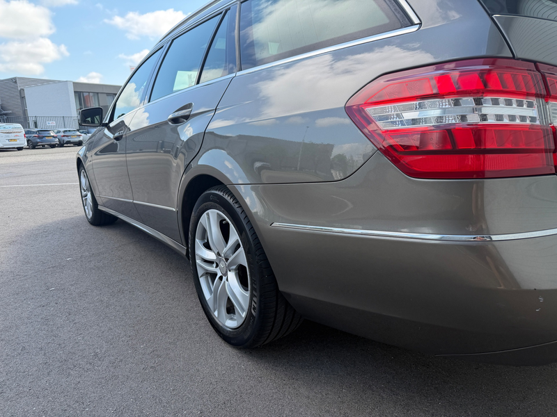 Mercedes-Benz E 350 Estate CGI Avantgarde 1EEIG/DEALERONDERHOUD/PANO/M — photo 5