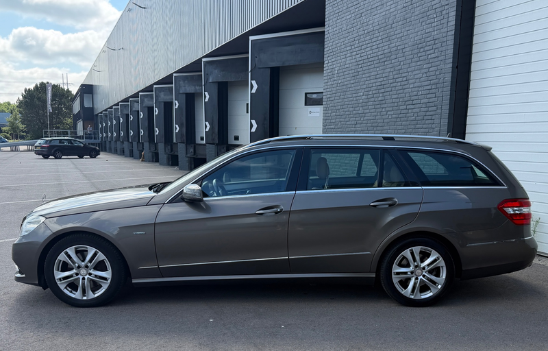 Mercedes-Benz E 350 Estate CGI Avantgarde 1EEIG/DEALERONDERHOUD/PANO/M — photo 3