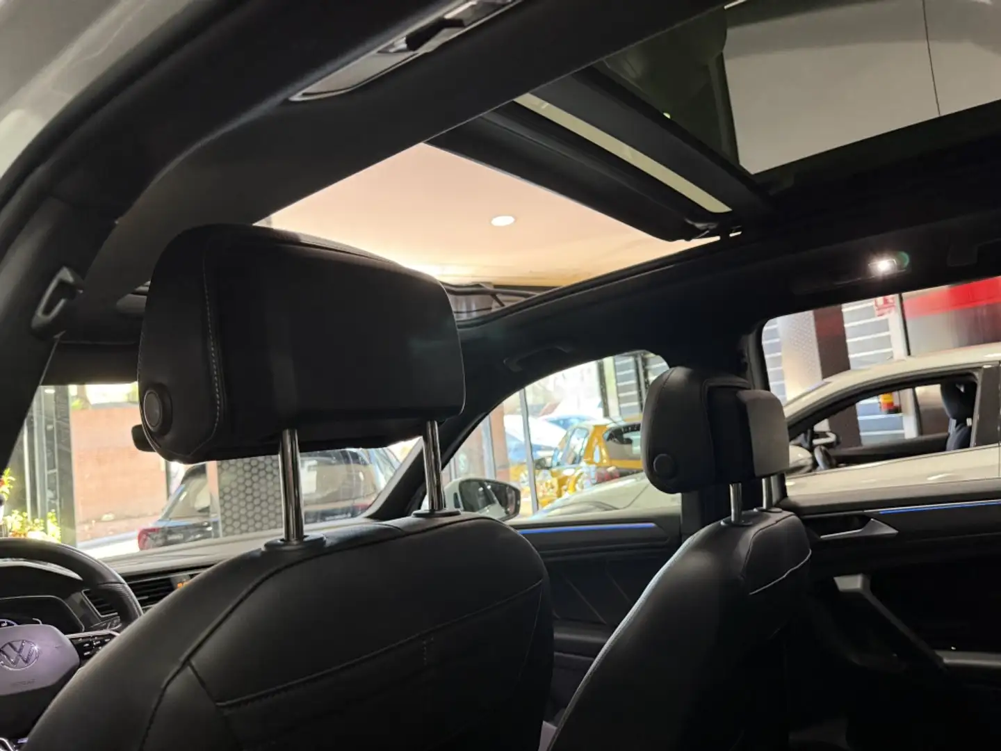 Volkswagen Tiguan 2.0TDI R-Line DSG 110kW Blanco - 2