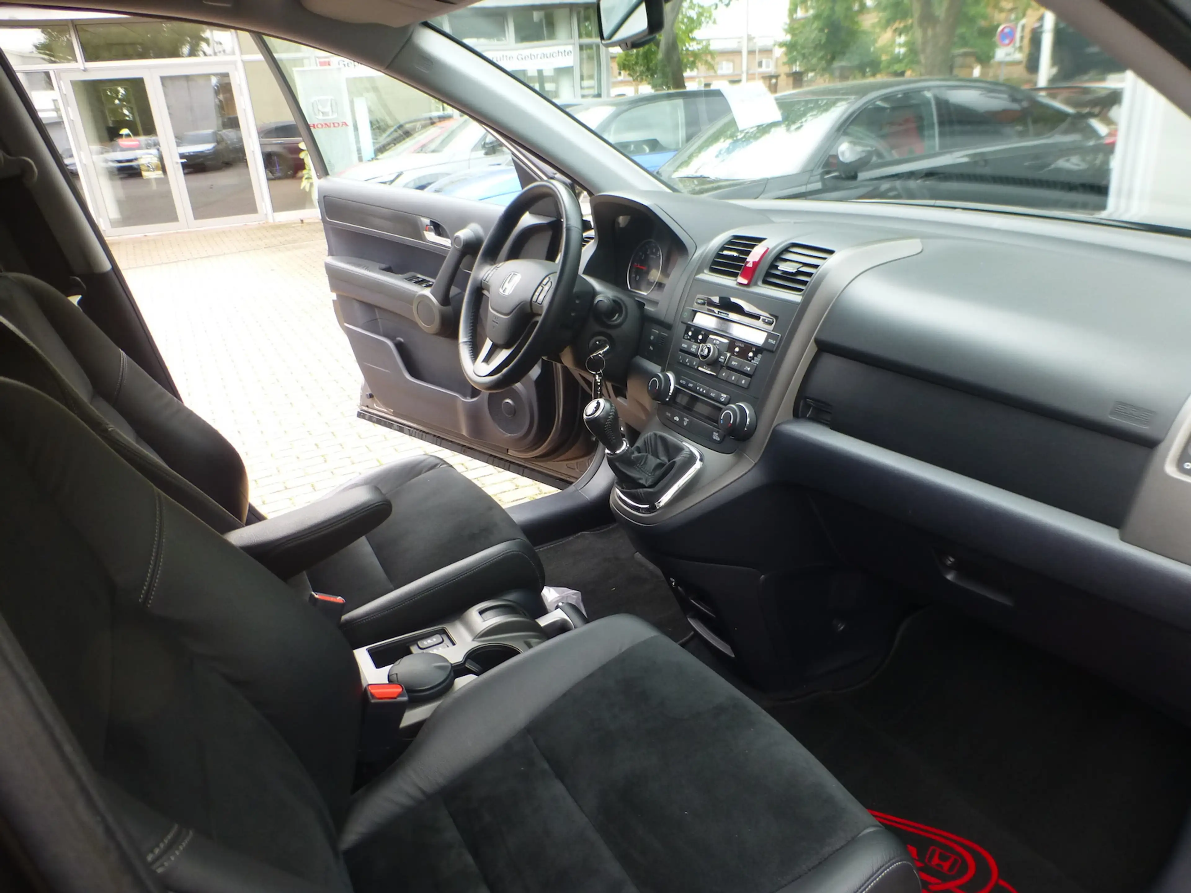 Honda CR-V 2,0i Elegance Allrad wenig km — photo 9