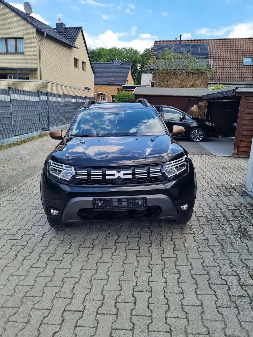Dacia Duster TCe 150 EDC 2WD Sondermodell Extreme Schwarz - 1