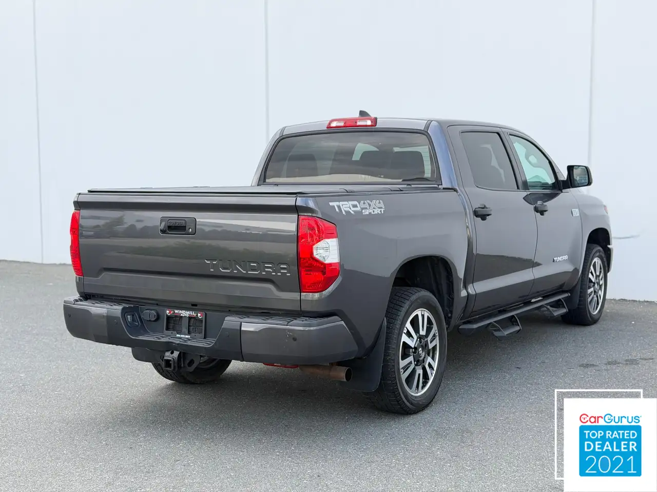 Toyota Tundra снимка Toyota Tundra