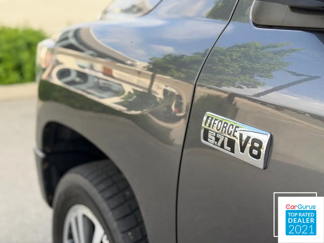 Toyota Tundra снимка Toyota Tundra