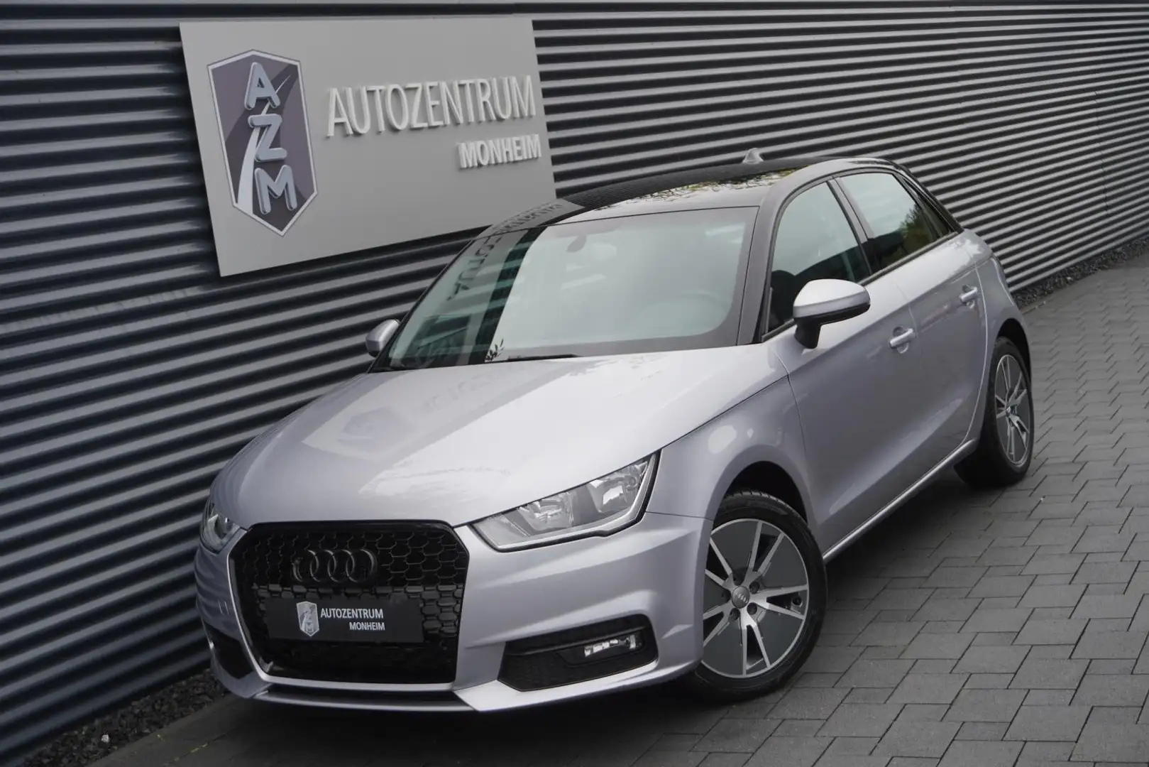 Audi A1 1.4 TFSI SPORTBACK|SITZHEIZUNG|EINPARKHILFE| Argent - 1
