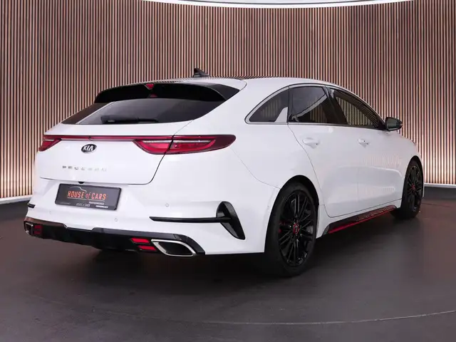 Kia Proceed view 2