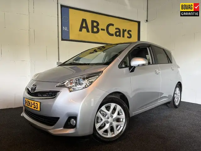 Toyota Verso-S 1.3 VVT-i Automaat met Navi, Trekhaak en Panoramad