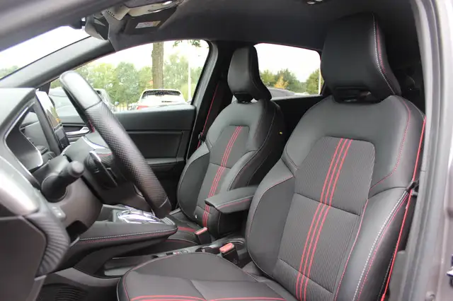 Renault Captur view 4
