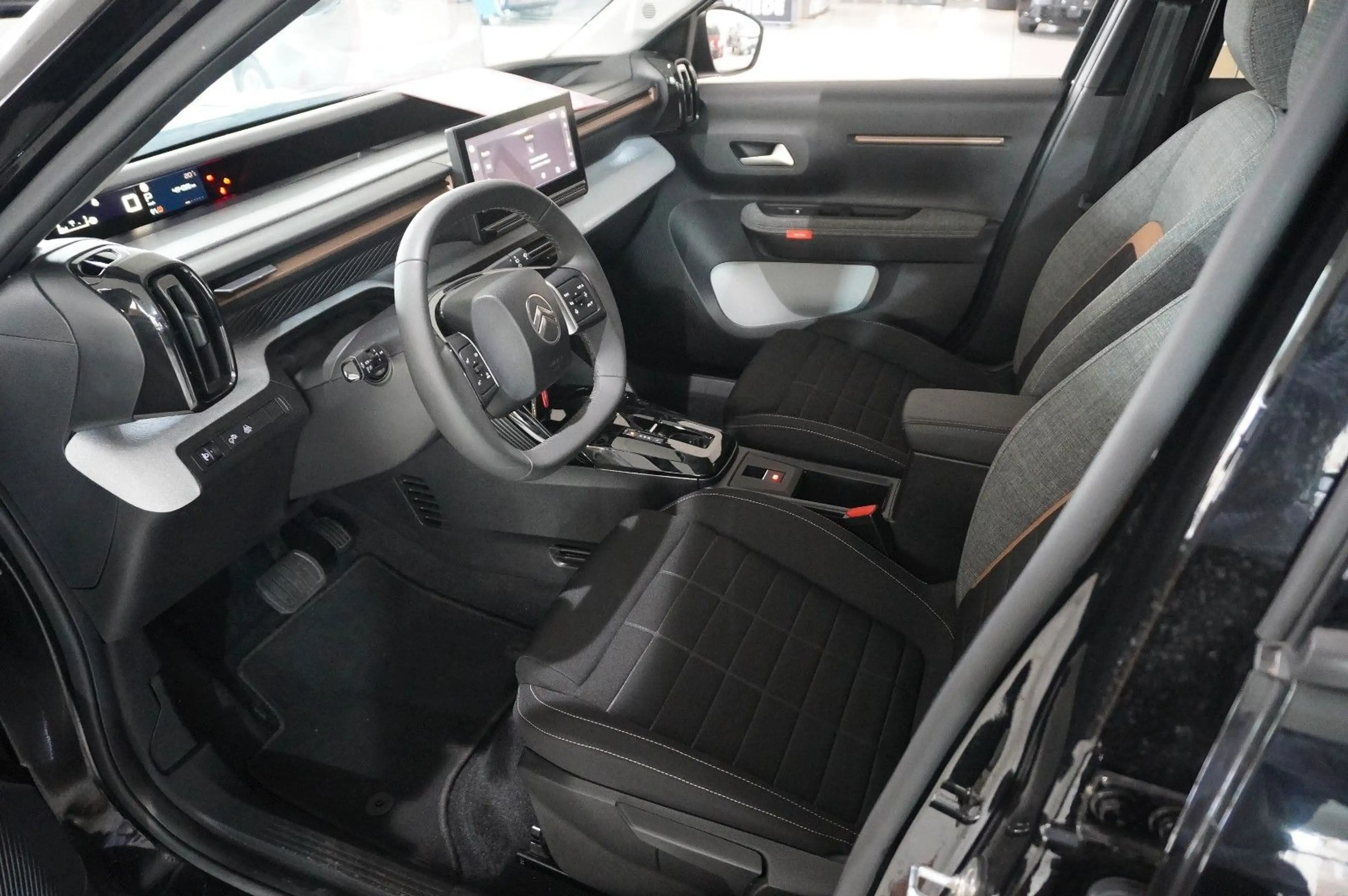 Citroen C3 Aircross 1.2 HYBRID PLUS DSC NAVI/LED/KAMERA — photo 14