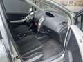 Toyota Yaris 1.3 VVTi Sol Gris - thumbnail 10