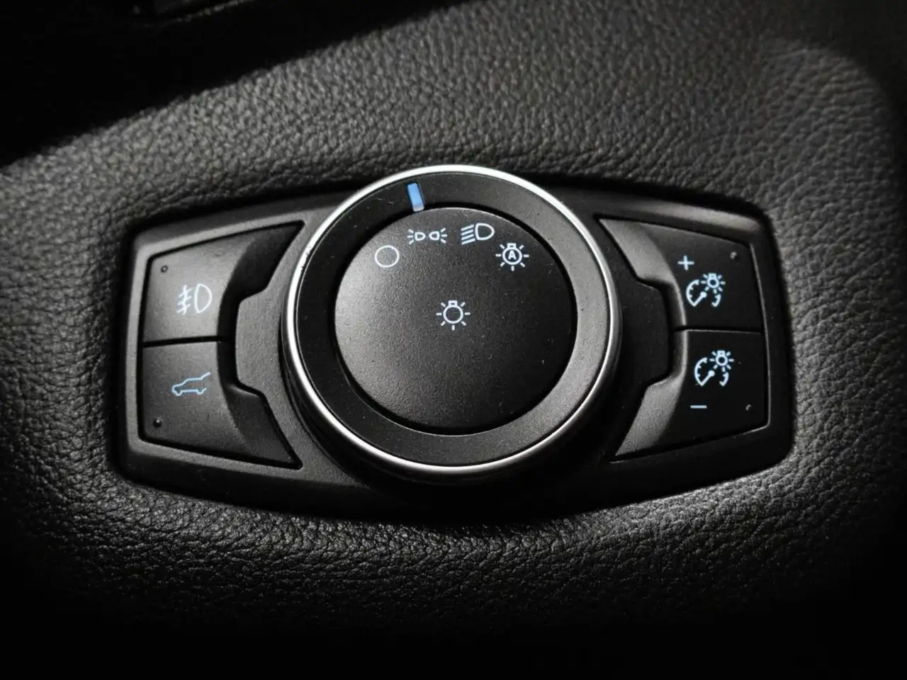 Ford Escape снимка Ford Escape