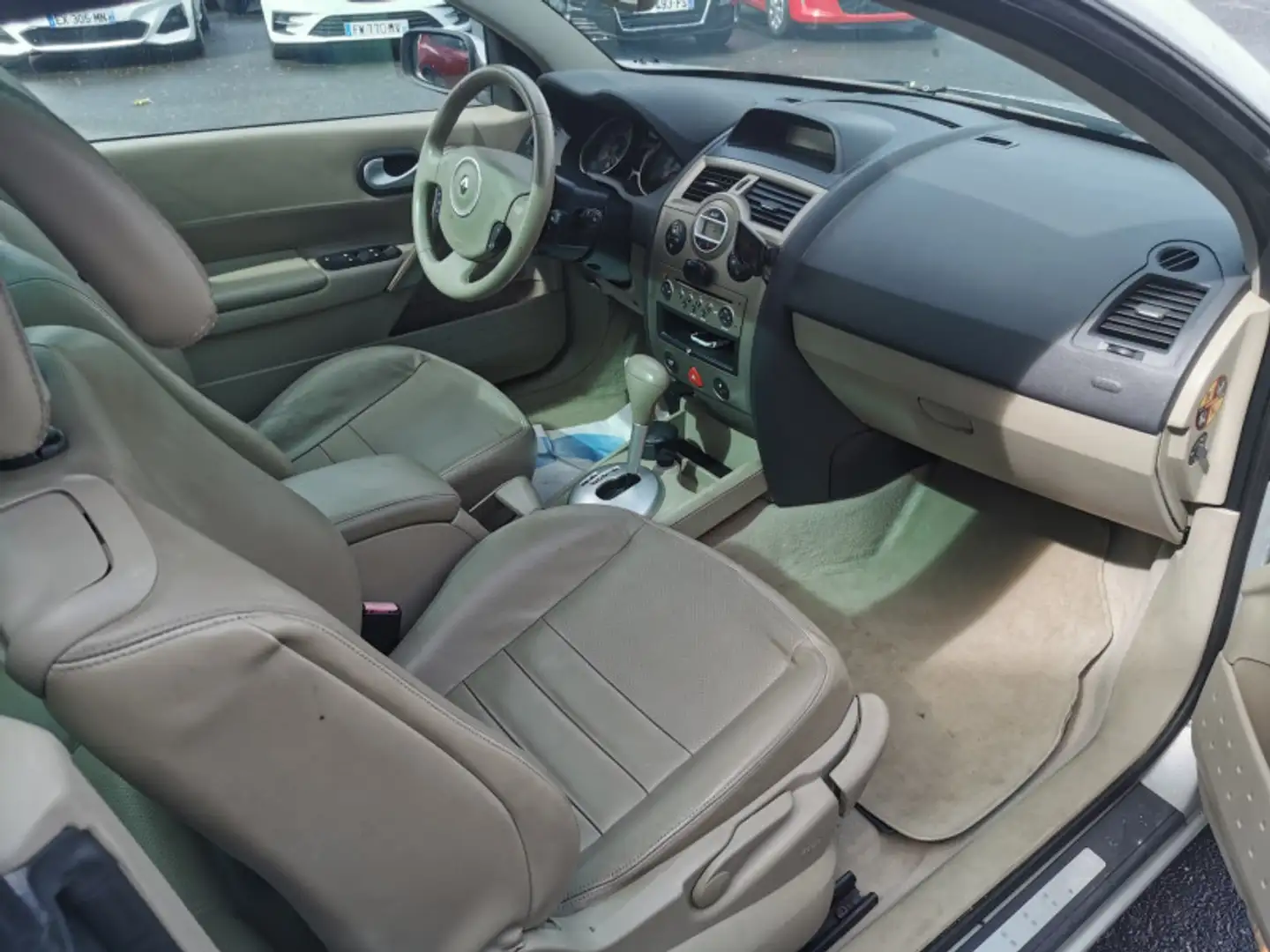 Renault Megane 1.6 16V 110CH PRIVILEGE BVA Gris - 2