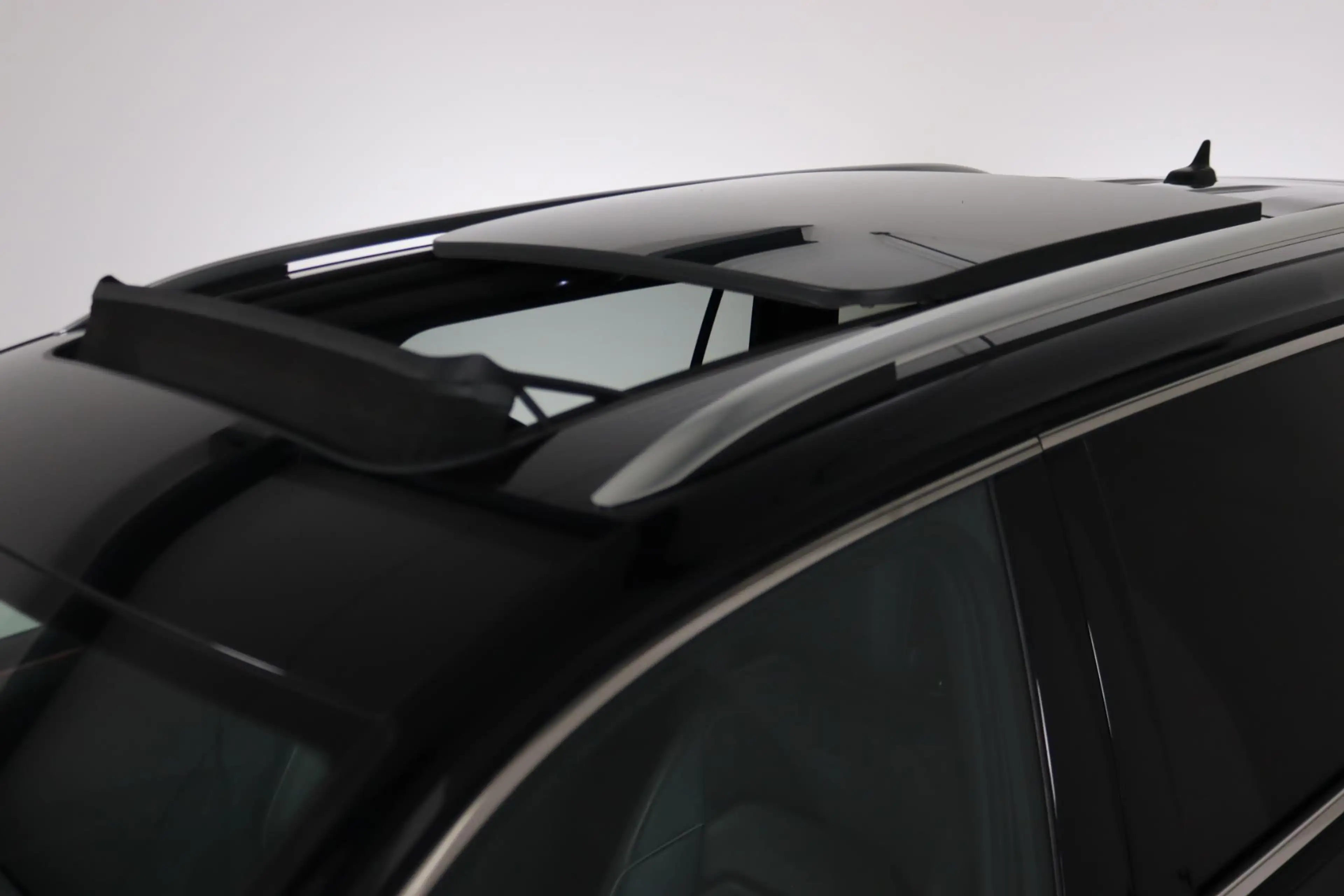 Volkswagen Tiguan Allspace 2.0 TSI 4Motion Highline R-Line 7-Persoons Panoram — photo 21