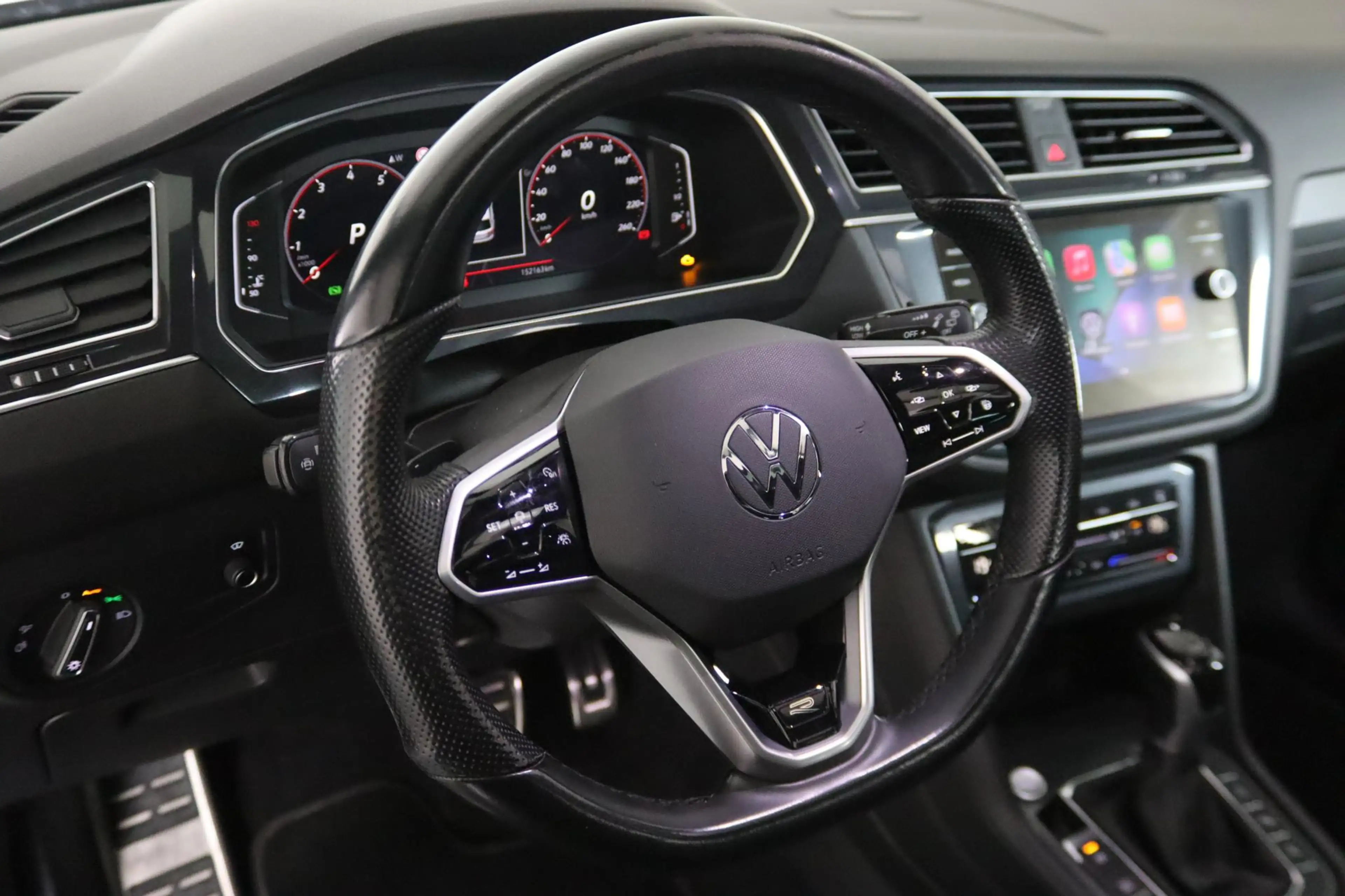 Volkswagen Tiguan Allspace 2.0 TSI 4Motion Highline R-Line 7-Persoons Panoram — photo 36