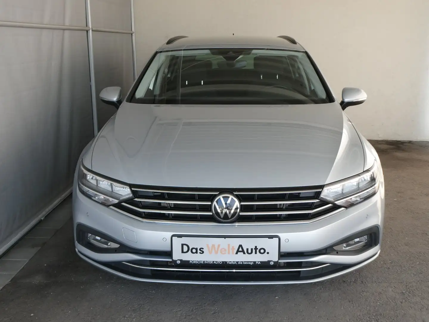 Volkswagen Passat Variant Business TDI 4MOTION DSG Silber - 2