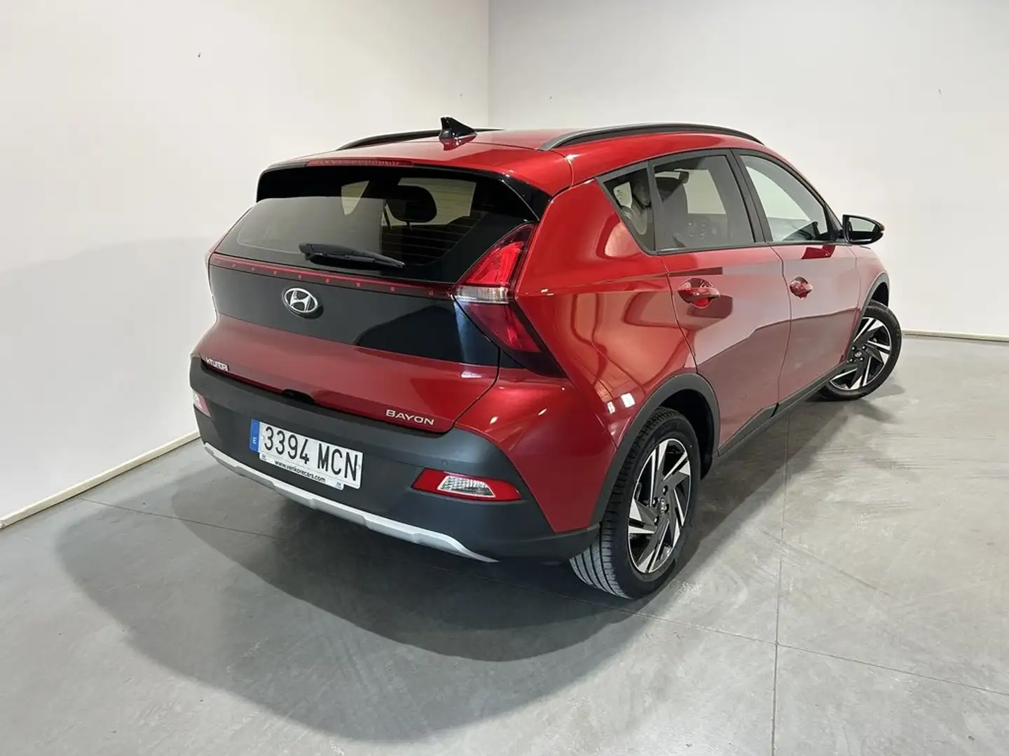 Hyundai BAYON 1.2 MPI Maxx Rojo - 2