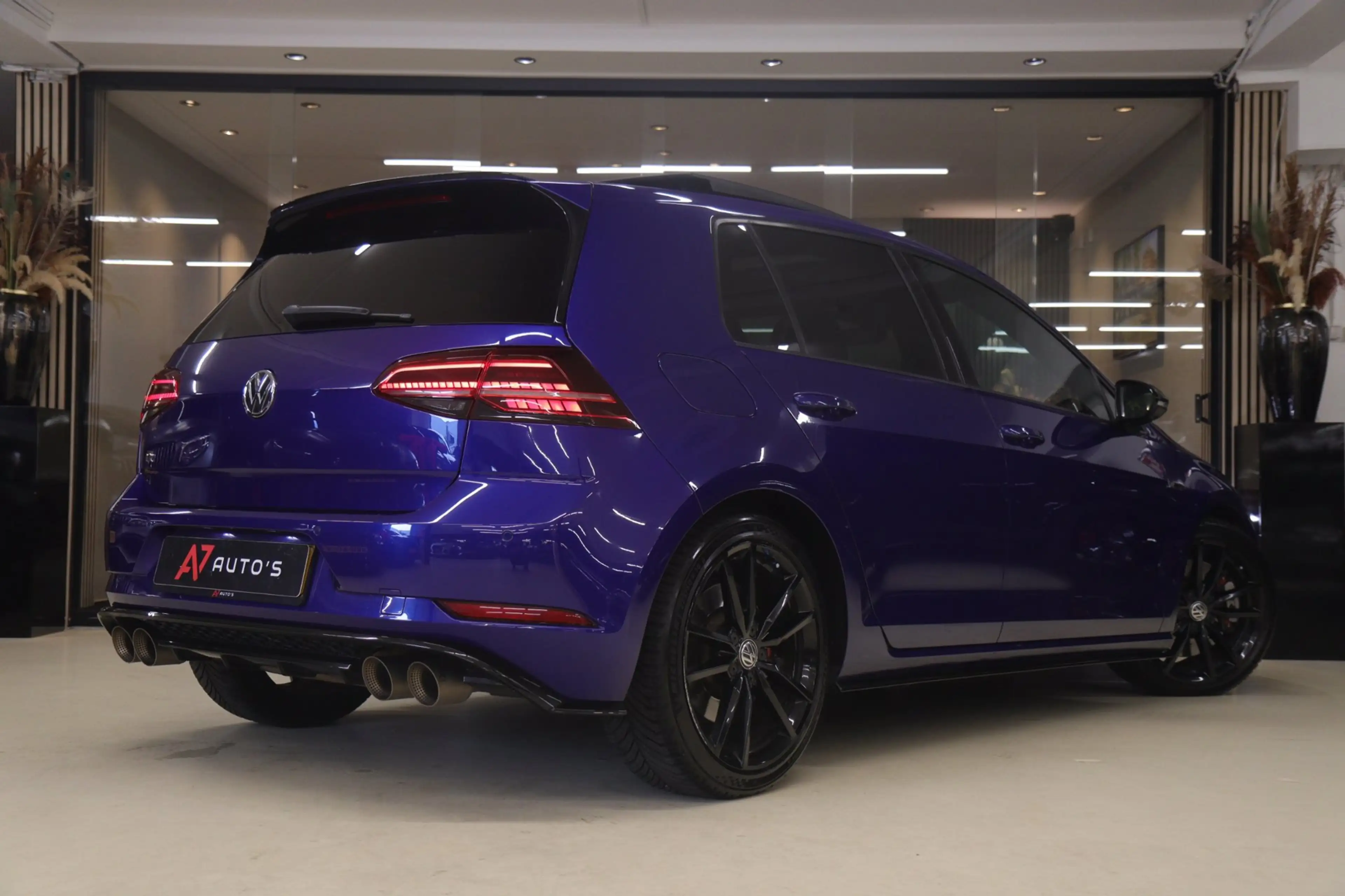 Volkswagen Golf Variant 2.0 TSI 4Motion R /PANO/AKRA/ACC/DCC/DYNAUDIO/SFEE — photo 4