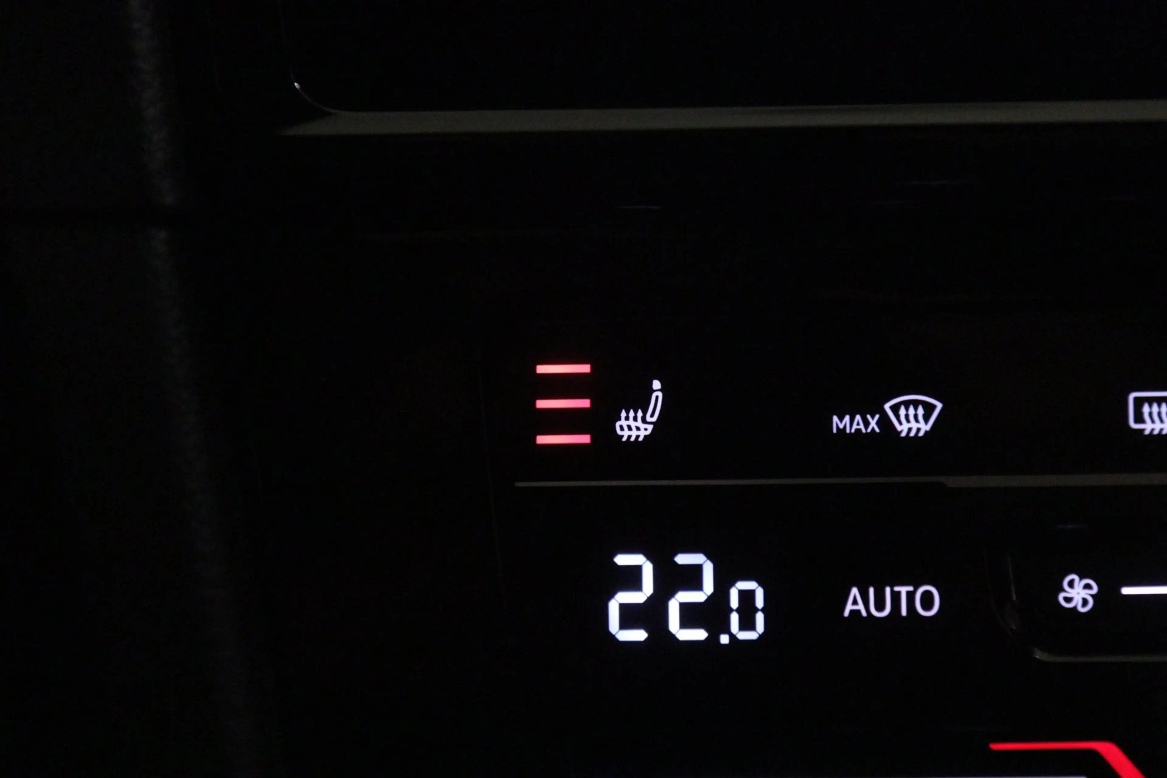 Volkswagen Golf Variant 2.0 TSI 4Motion R /PANO/AKRA/ACC/DCC/DYNAUDIO/SFEE — photo 24