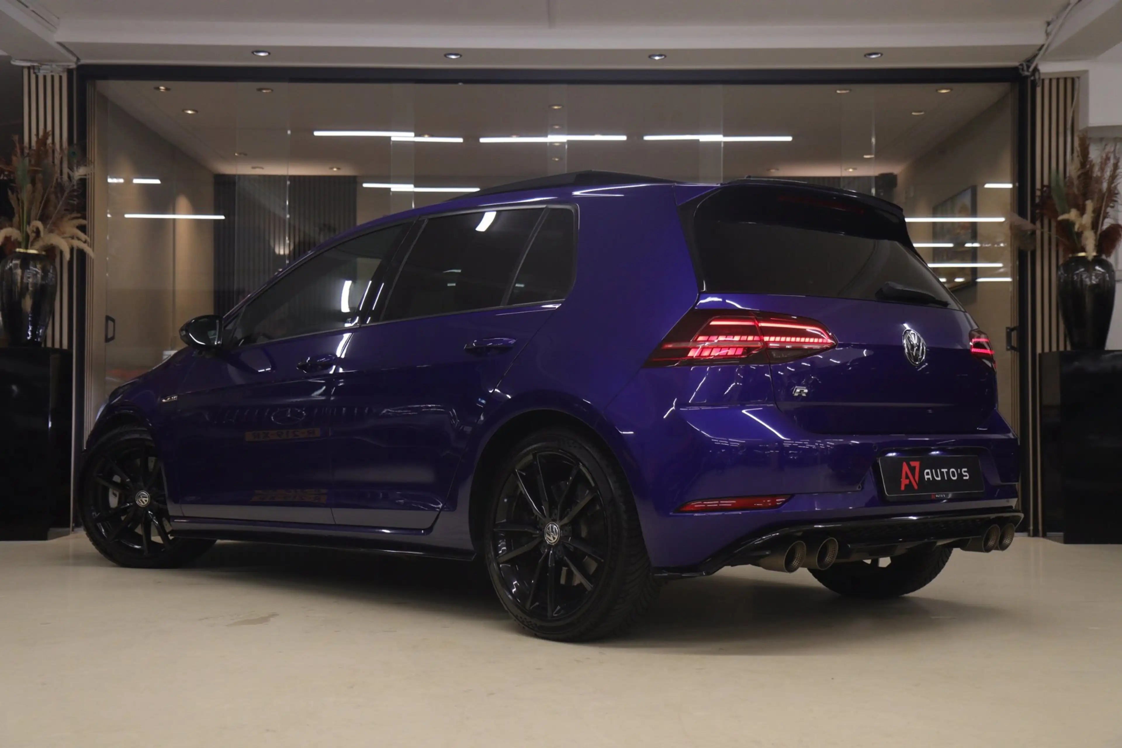 Volkswagen Golf Variant 2.0 TSI 4Motion R /PANO/AKRA/ACC/DCC/DYNAUDIO/SFEE — photo 2
