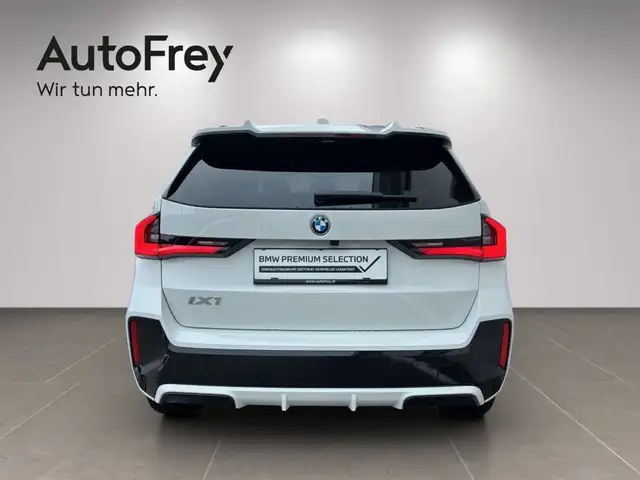 BMW iX1 eDrive20 Ansicht 3