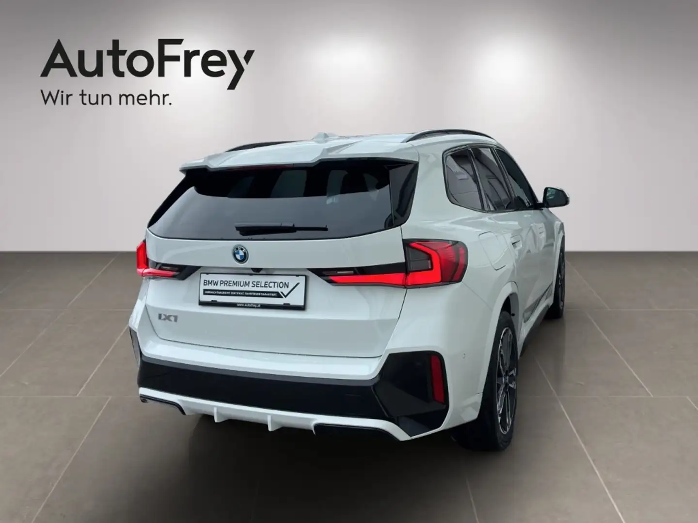 BMW iX1 eDrive20 Weiß - 2