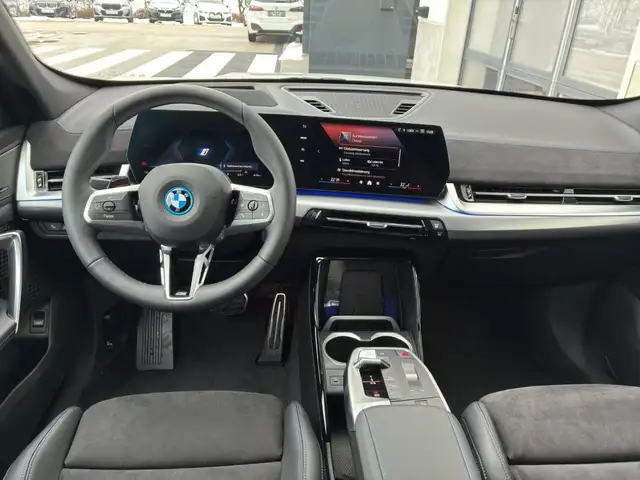 BMW iX1 eDrive20 Ansicht 10