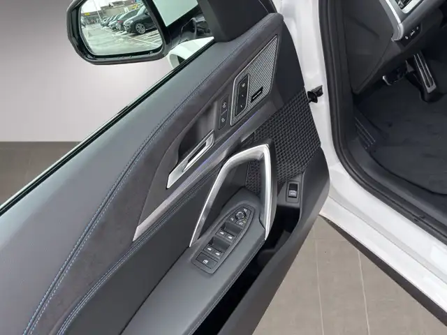 BMW iX1 eDrive20 Ansicht 9