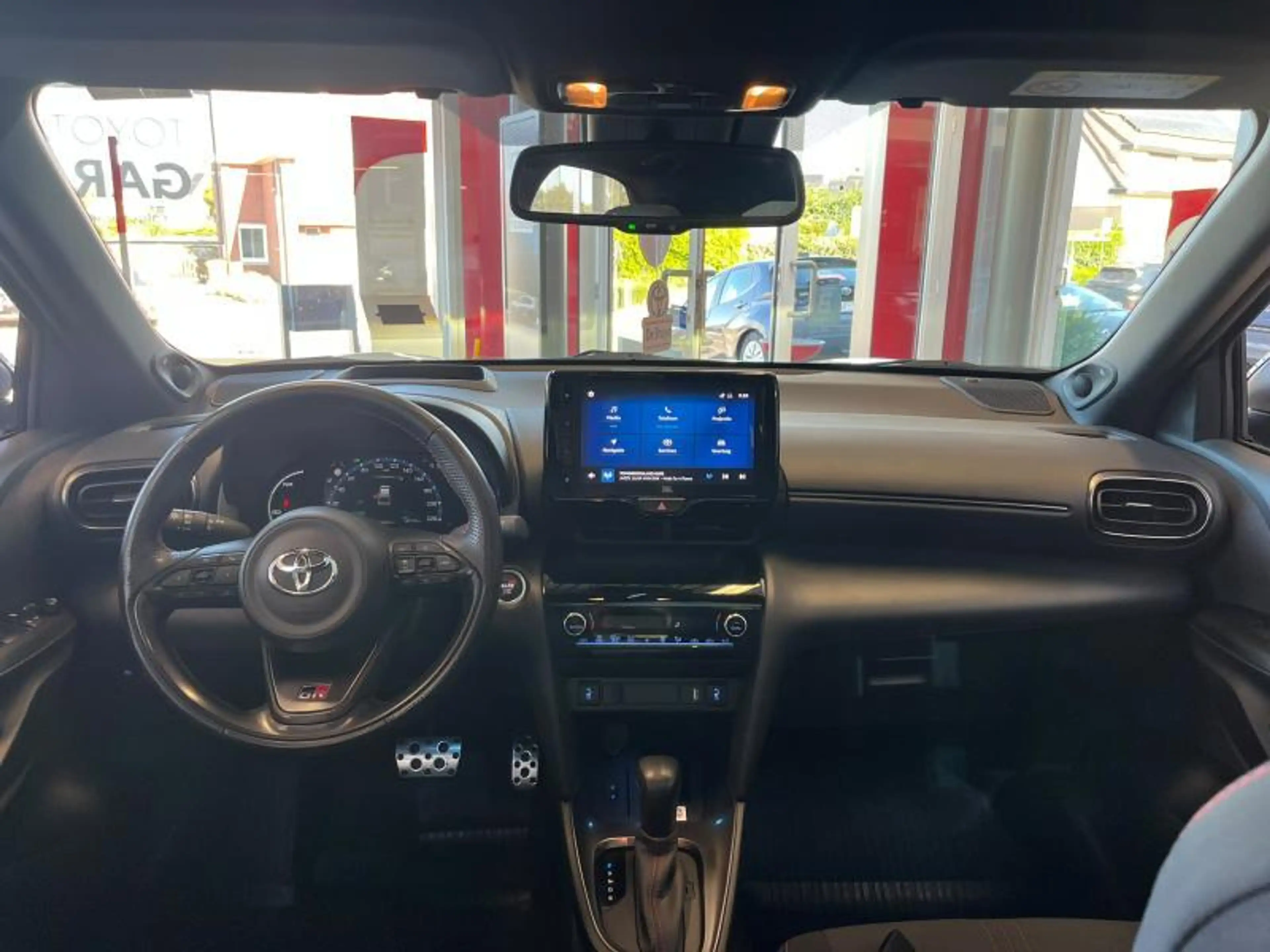 Toyota Yaris Cross GR Sport Bi-tone — photo 9