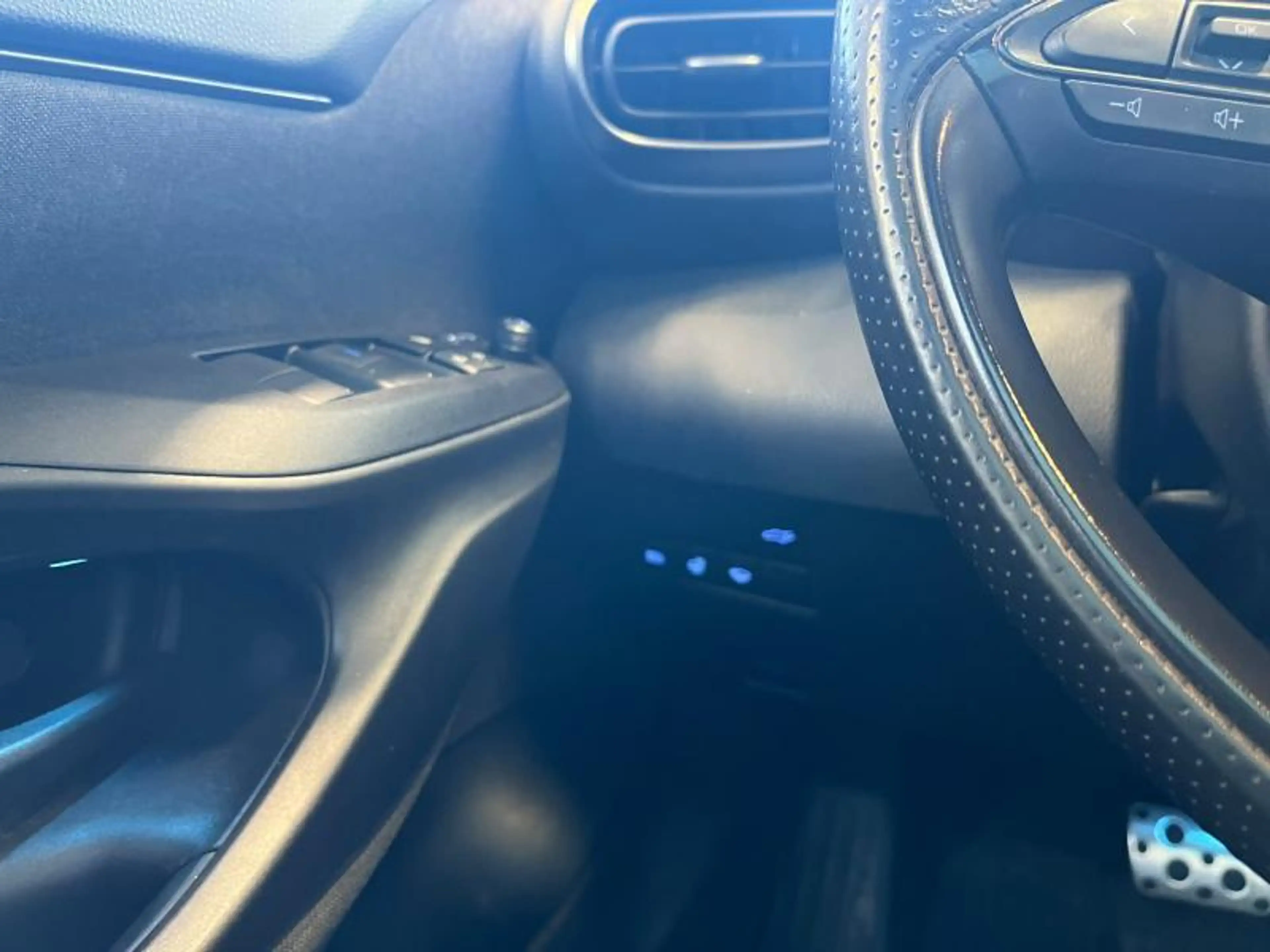 Toyota Yaris Cross GR Sport Bi-tone — photo 13