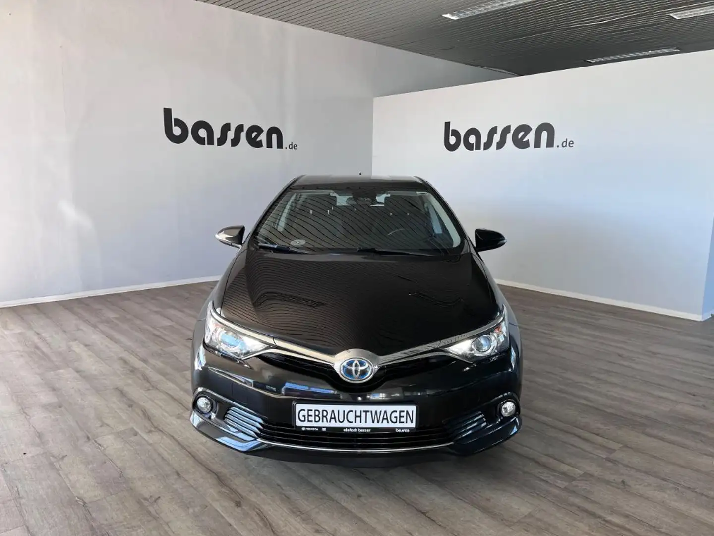 Toyota Auris 1.8 VVT-i Hybrid Automatik Edition-S Zwart - 1