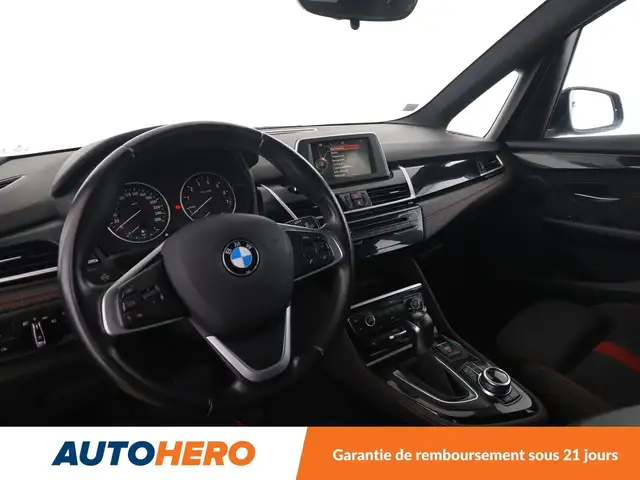 BMW 2 Series view 11