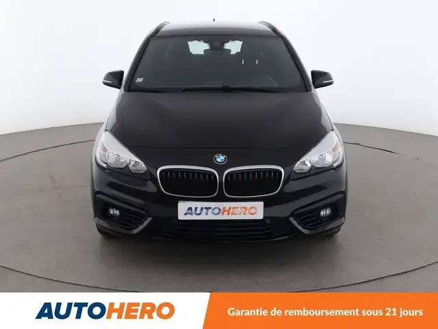 BMW 2 Series view 9