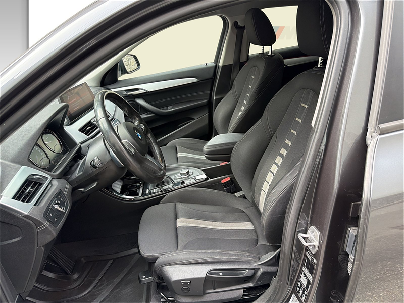 BMW X2 xDrive18d Advantage — photo 10