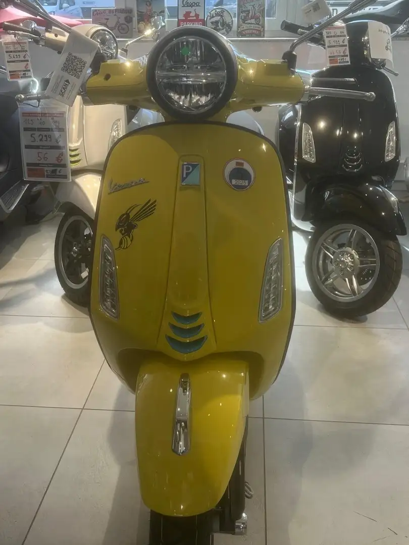 Vespa Primavera S 125 ccm Amarillo - 1