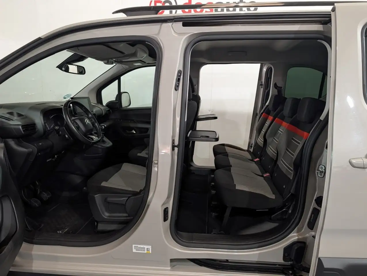 2022 Citroen Berlingo BlueHDi S&S Talla M Shine 100, photograph 8