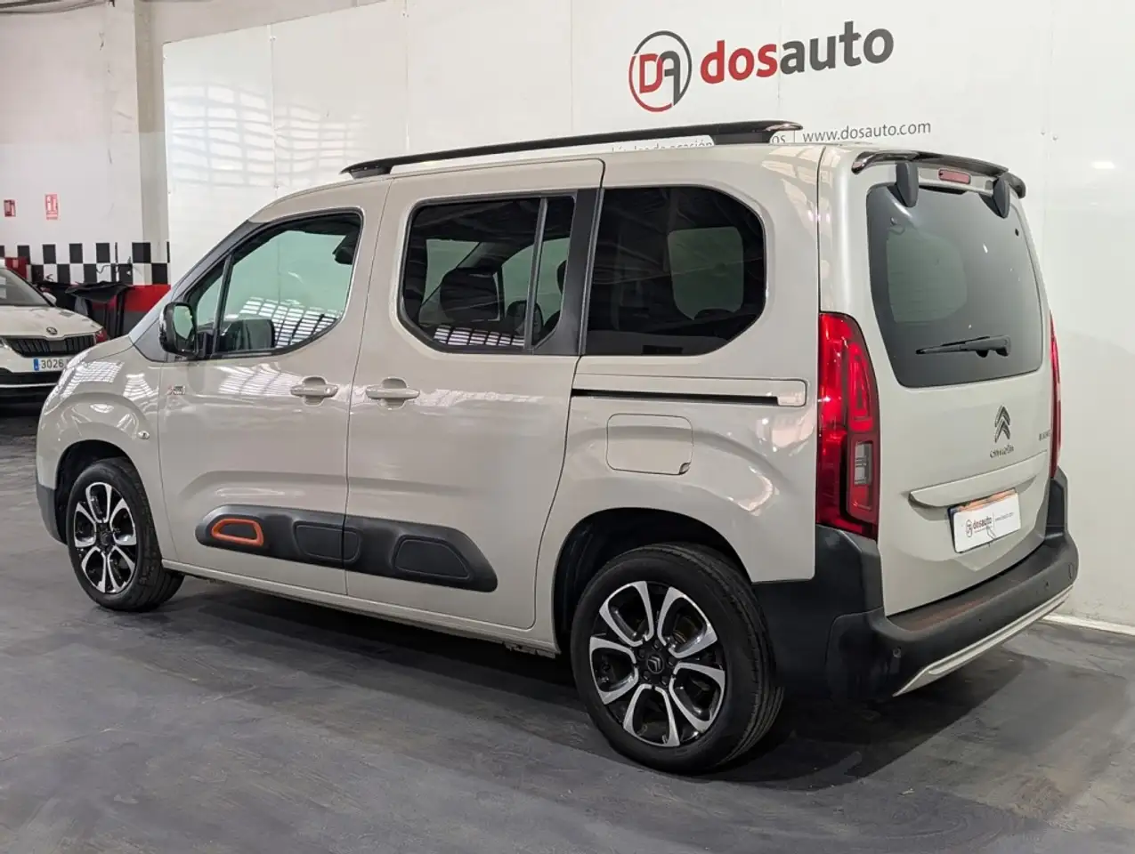 2022 Citroen Berlingo BlueHDi S&S Talla M Shine 100, photograph 3