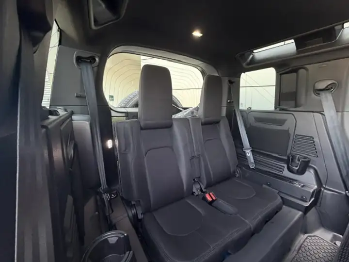 Land Rover Defender 2026, foto 6