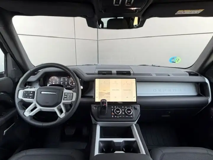 Land Rover Defender 2026, foto 4