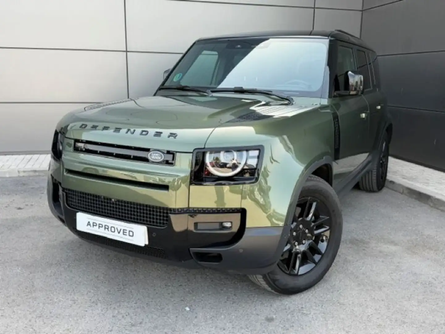 Land Rover Defender 110 3.0D l6 MHEV S AWD Aut. 250 Verde - 1