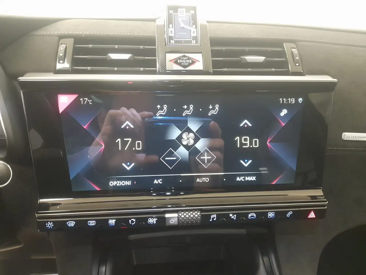 DS Automobiles DS 7 Crossback 2022 — фото 14