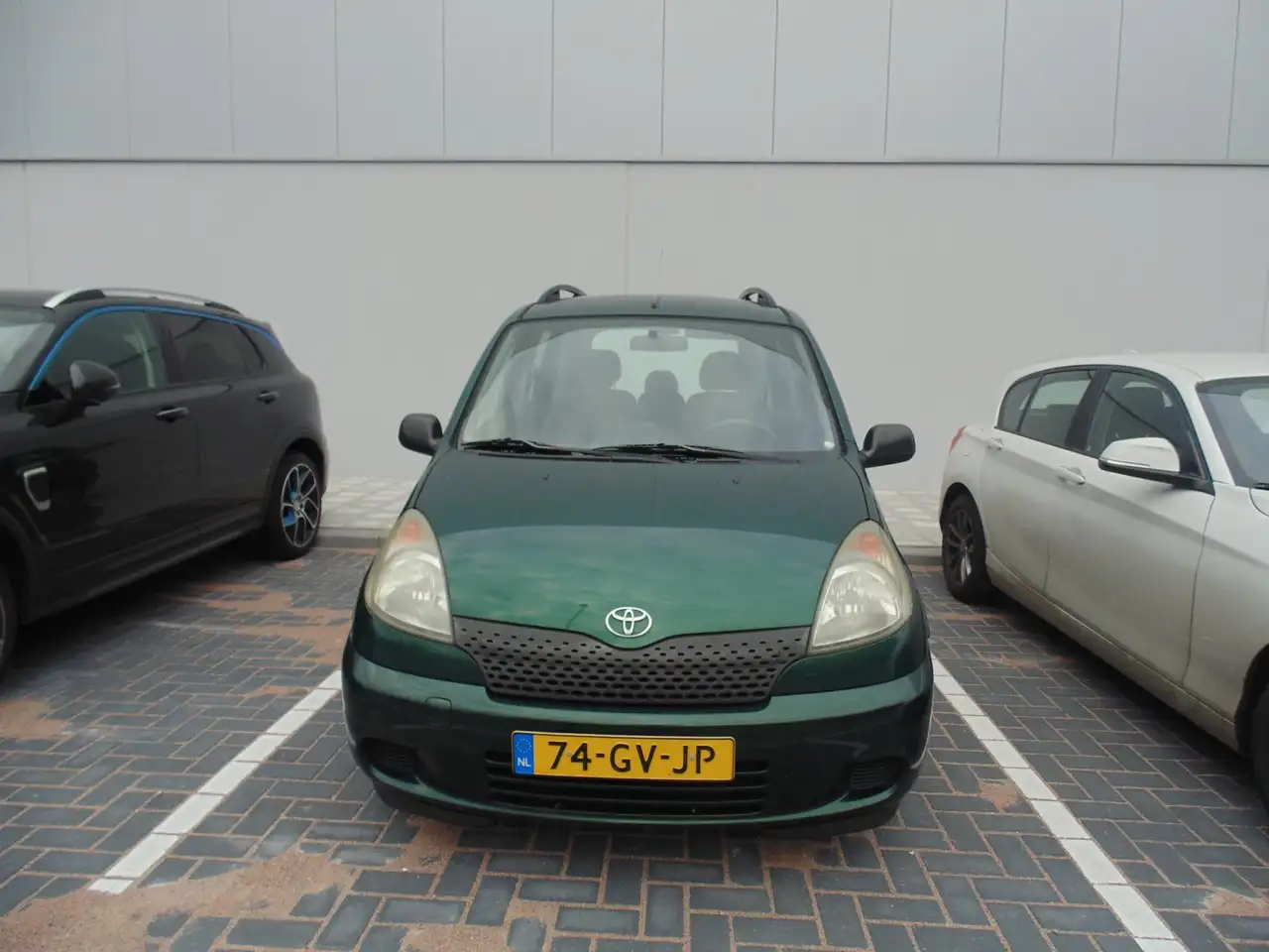 Toyota Yaris Verso 1.3-16V VVT-i Sol 5 DEURS AUTOMAAT, foto 1